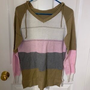 Hooded Light weight sweater
